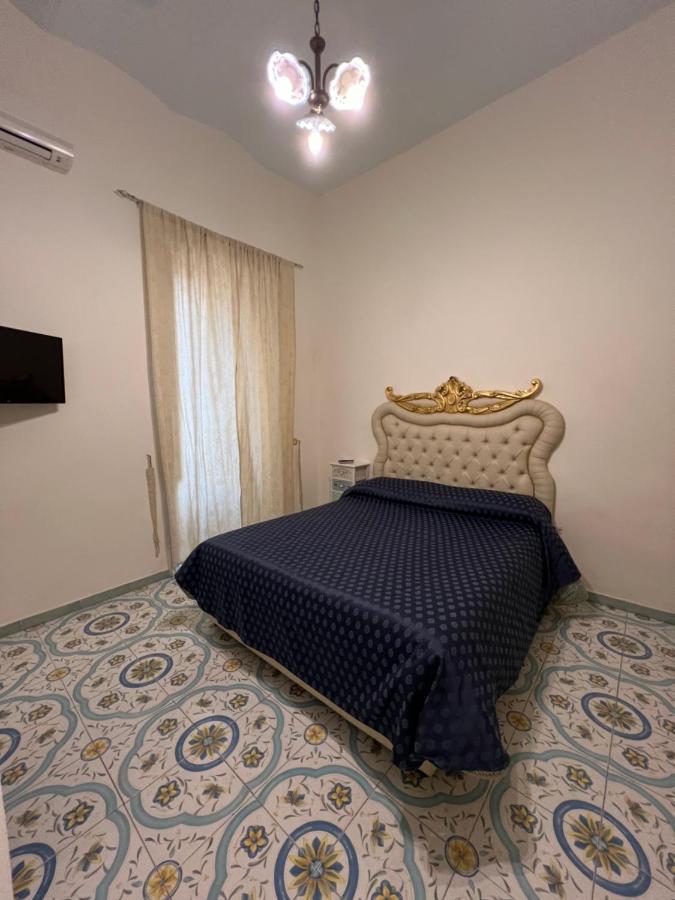 Beb Rosy Bed & Breakfast Napoli Eksteriør bilde